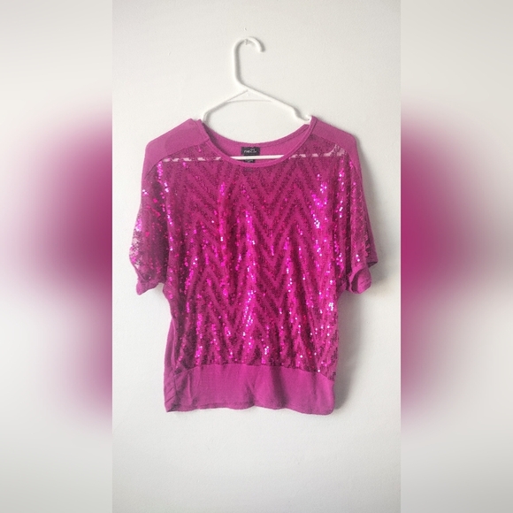 Rue 21 Pink Sequin Short Sleeve Top Size Small - Picture 1 of 5